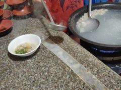 -张阿三馄饨店