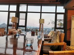 靠窗位-忆咖啡观景餐厅(桂林象山公园店)