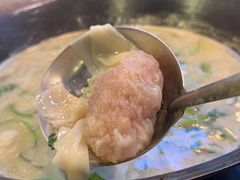 原粒带子水饺-鲜入围煮花胶鸡海鲜火锅