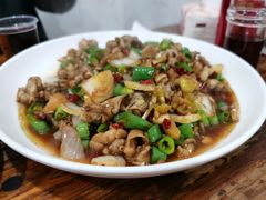 酱爆牛蛙-凡老头米线砂锅(古荡新村西粮站)