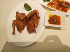 玻璃脆皮乳鸽-利苑酒家(金宝店)