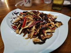-小厨子私房菜·云南美食店