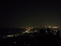 -鬼笑石后山停车场