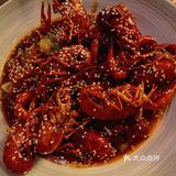不知道小只会是多大点，还是建议点大只的