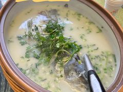 天目湖鱼头汤-天目湖刘老四农庄