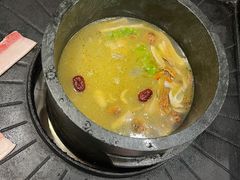 野生菌锅底生态土鸡-滇藏石锅宴(崇仁巷老店)