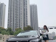 -杭州中沃沃尔沃4S店(滨江区店)