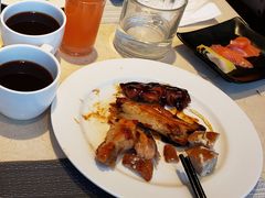 鸡翅-广州中心皇冠假日酒店-环市食坊·海鲜自助餐厅