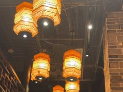 -帅巴人舅母子腊蹄民俗村
