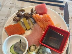 -荣誉国际酒店-云顶旋转餐厅