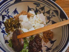 -蜗牛小馆醉乡民谣云南菜(惠新西里店)