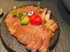 -蟹犇前•帝王蟹雪蟹(陆家嘴店)