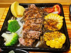 烈焰帝国牛排定食-雷门拉面·现熬骨汤(凯德来福士店)
