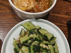 拍黄瓜-管氏翅吧(地安门创始店)