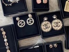 -小飞侠奢侈品回收 寄卖 养护(宝山宝龙广场店)