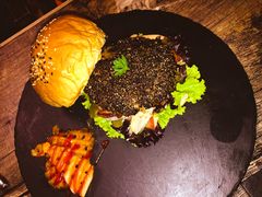 -HIGH FIVE哈福手工汉堡(桂林路店)