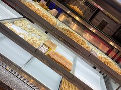 面包甜点陈列柜-吴越糕享(常熟万达店)