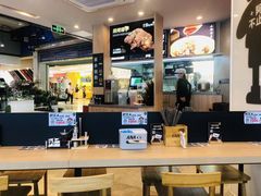 -俏凤凰(美林M·LIVE天地东座店)