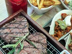 -Famous肥猫墨西哥音乐餐吧(五棵松华熙LIVE店)
