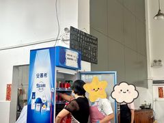 -容里煲仔饭(利丰北路店)