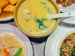 -闫府私房菜·百年鲁菜(恒隆店)