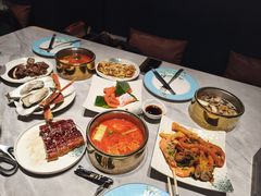 -雍容荟帝王蟹活龙虾展台自助(IFS黑金店)