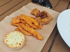 -必胜客(上海华谊新所店)