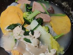 -万记麻辣烫国展总店