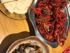 -李双猪·小龙虾·烧烤·羊肉煲(乐山店)