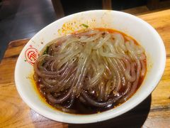 -万记麻辣烫国展总店