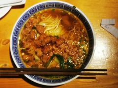 腊肉面-沪西老弄堂面馆(定西路店)