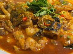 -魏铭鱼头捞饭(晋阳路店)