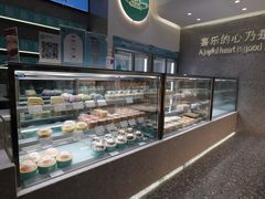 面包甜点陈列柜-迦南(杭州东站万象汇店)