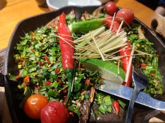 香茅草烤罗非鱼-云海肴·汽锅鸡·云南代表菜(天山百盛优客店)