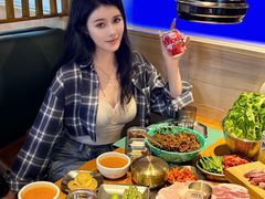 -唯成•韩国炭火烤肉 유성고기