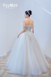 -予白婚纱礼服馆