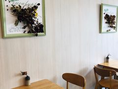 -尤加利咖啡馆