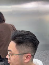 -Tloml salon