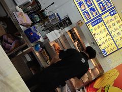 -韦小堡·炸鸡汉堡(中南店)