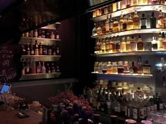 -TASTE ROOM Bar
