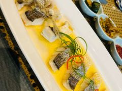 鸡汁东海中黄鱼-杭州西湖柳莺里酒店·闻莺厅