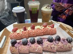 草莓魔法棒-奈雪的茶(新天地广场PRO店)