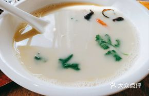 Taihu Three Whites Pot