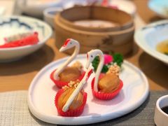 金牌榴莲酥-宴会中心