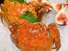 十年花雕醉湖蟹配无花果-湖滨28中餐厅·西湖宴·杭州君悦酒店