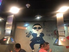 -马路牙子烧烤音乐酒馆(望京店)