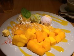 芒果薄饼-Lia Cafe Bar Restaurant松山咖啡屋
