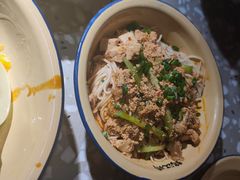 -鹤江桥·红油牛肉粉(SKP店)