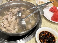 -煲大王猪肚鸡·椰子鸡火锅(红谷滩万达店)