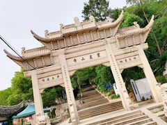 -灵岩山风景区
